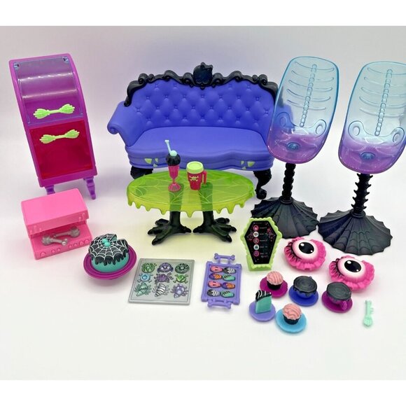 Monster High The Coffin Bean Playset Furniture misc pcs Coffee Lounge cat cafe - Picture 1 of 13